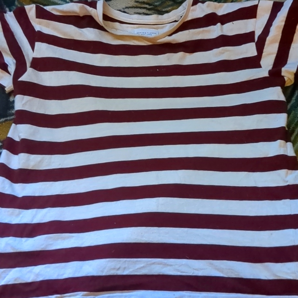 Red and white striped shirt (Denim and Flower)